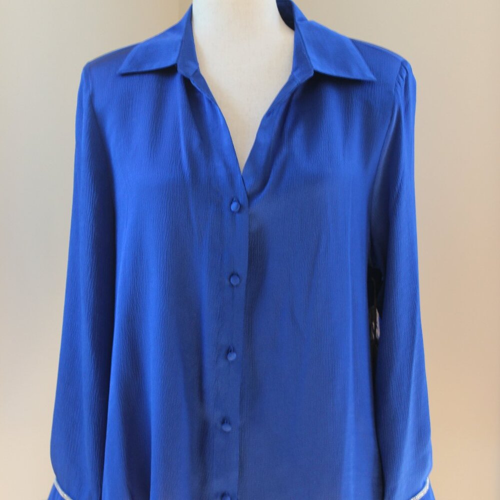 NWT Vince Camuto Long Sleeve Button Down Women's Blouse Size L